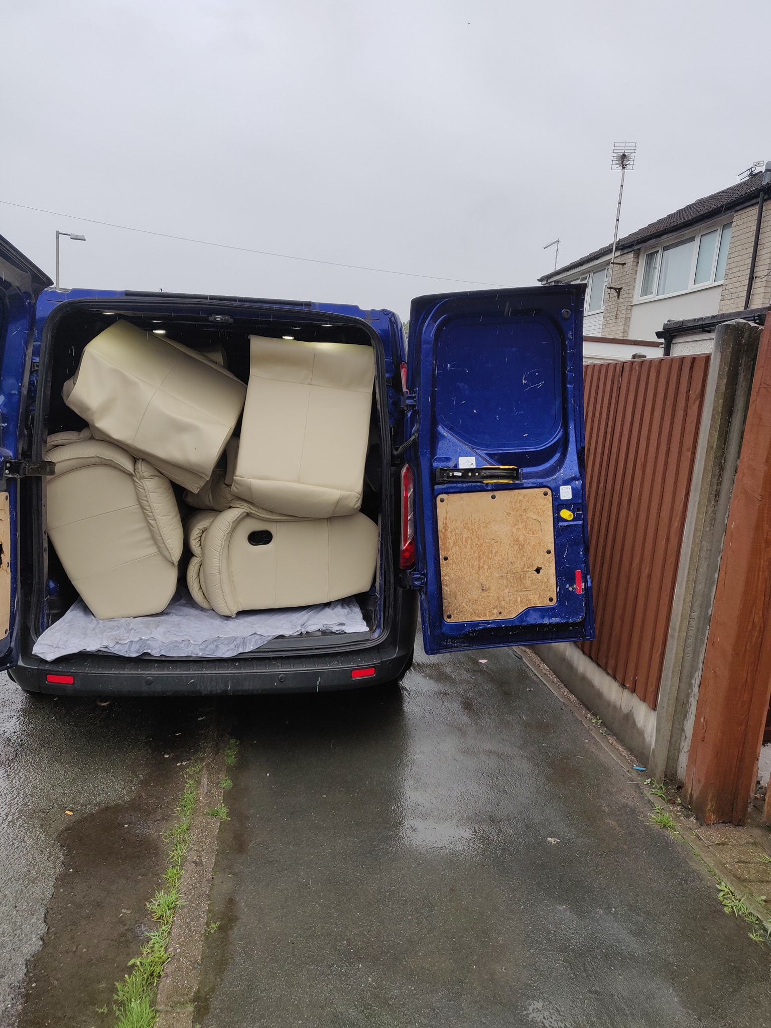 Man and Van removal service in St Helens